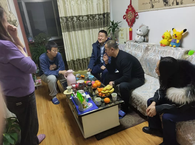 必一手机官方网站产业开发板块深入开展员工家访活动(图2)