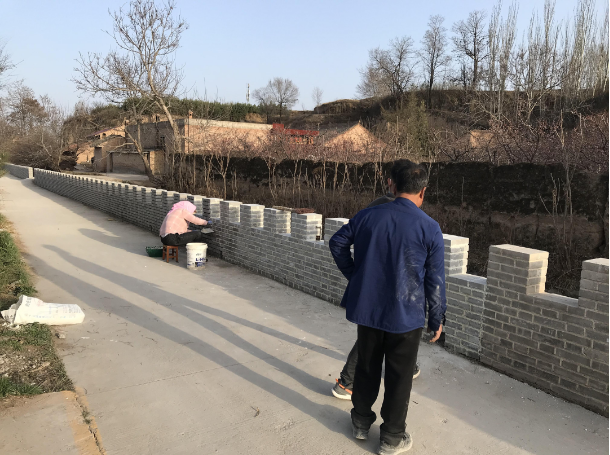 文明创建我先行——必一手机官方网站积极提升包抓共建村社人居环境(图2)