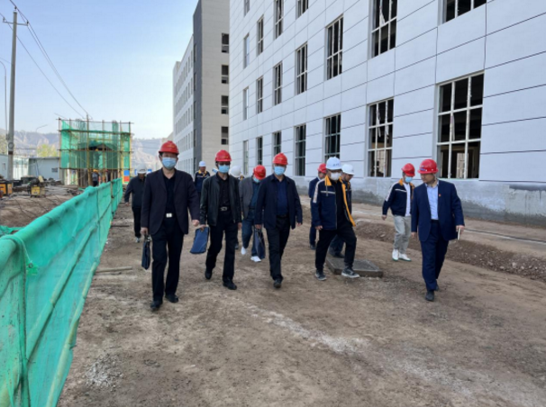 市建设工程服务中心督查必一手机官方网站在建项目安全生产工作(图2)