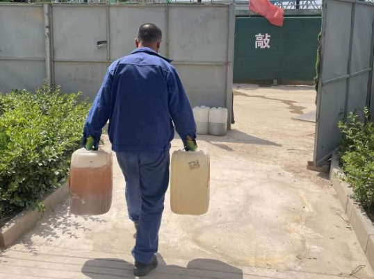 必一手机官方网站城东污水处理公司扎实推进危险废物规范化处置(图3)