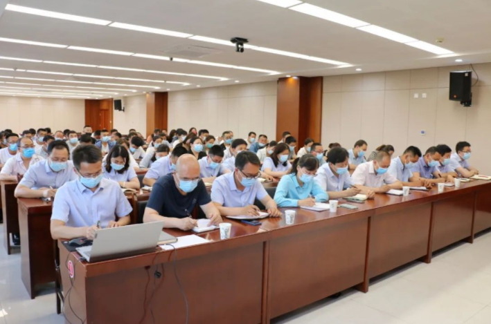 必一手机官方网站召开划转企业甘肃水建公司全体职工会议(图2)